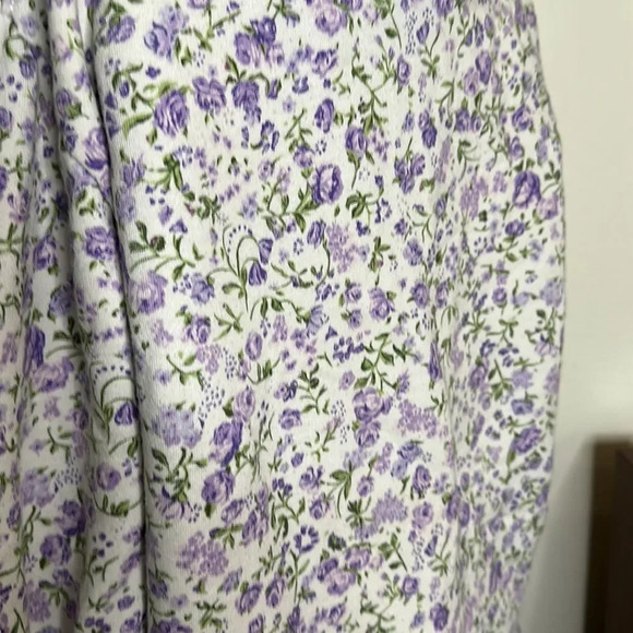 Teddy Fresh sz M purple and white floral pullover hoodie with kangaroo pocket - Picture 6 of 9